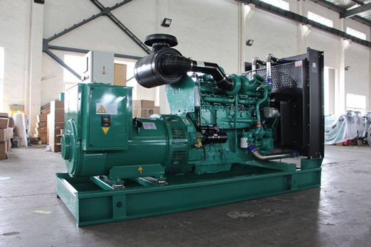 黄平320kw康明斯柴油发电车出租组图片 黄平320kw康明斯柴油发电车出租组图片